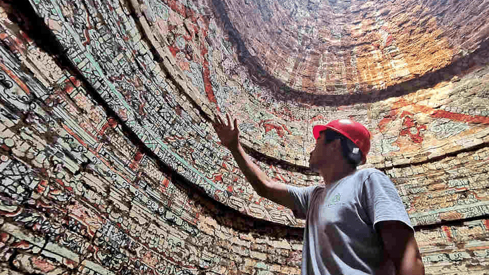 china-tomb.jpg