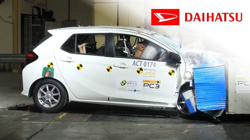 daihatsu-crash-test.jpg