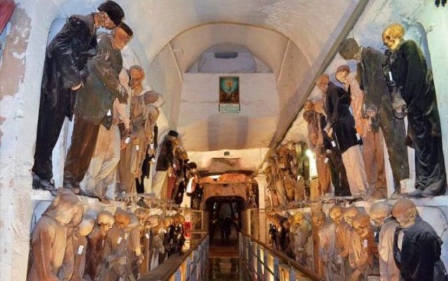 капуцини мумии