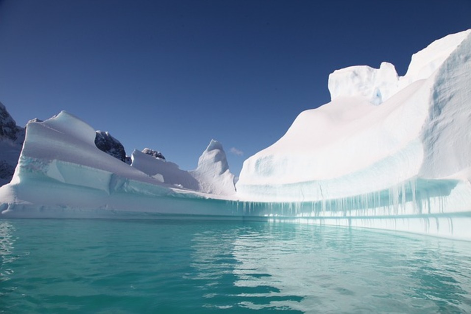 south-pole-1621775_640.jpg