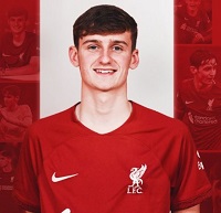 Тайлър Мортън е поредния талант от академията, който получава шанс в първия отбор.