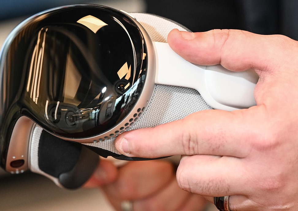 apple-vision-pro.jpg