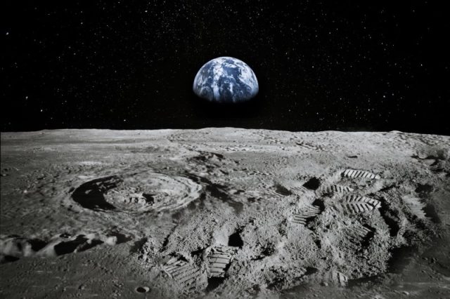 луна