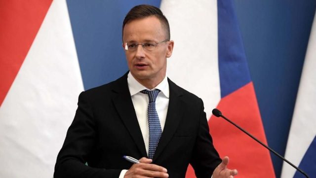 Петер Сиярто външен министър на Унгария