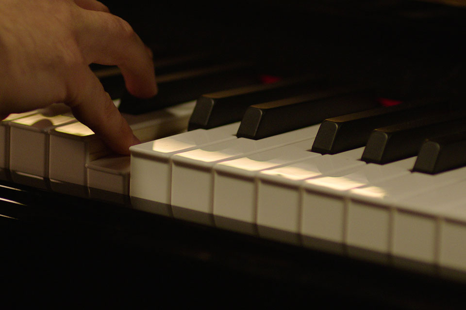 piano.jpg