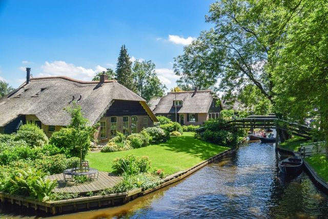 giethoorn-netherlands