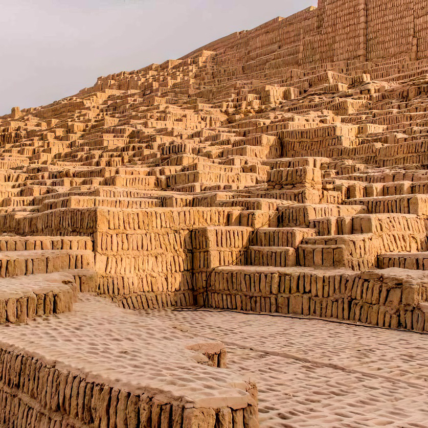 piramida_huaca_pucllana2.jpg