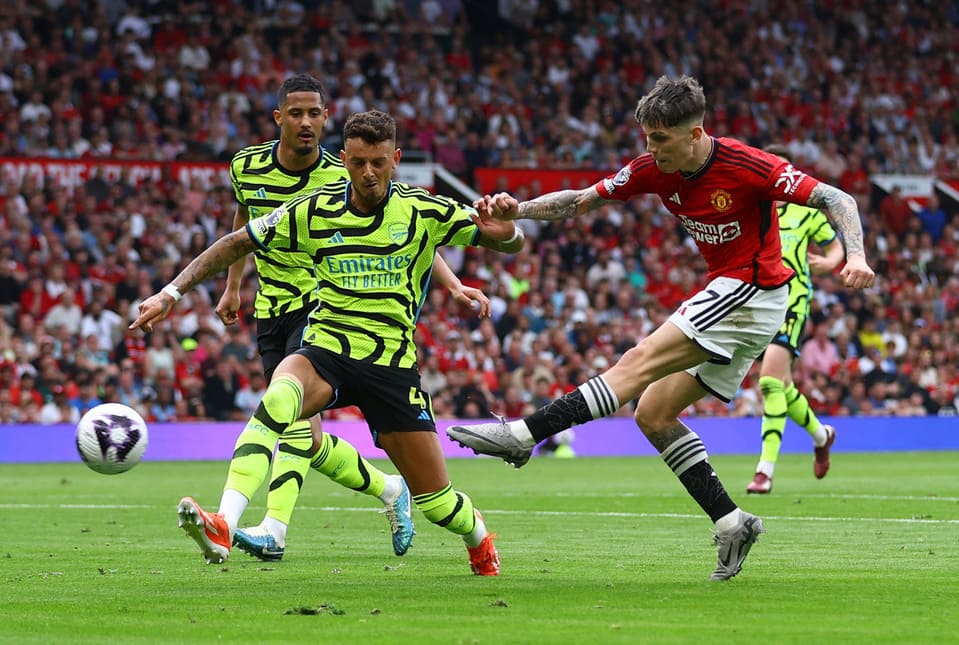 arsenal-pobedi-manchester-united.jpg