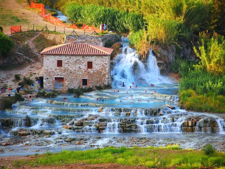 cascatelle-di-saturnia2.jpg