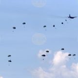 Румъния провежда най-големия десанс след Втората световна война