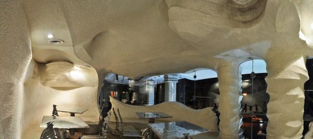 ресторант построен от сол