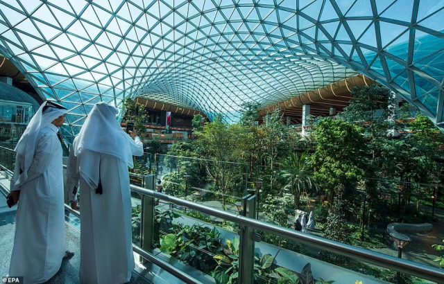 Летище Доха