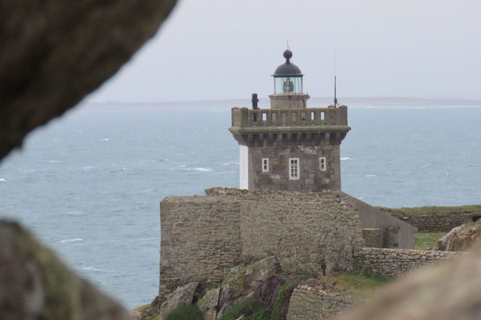 kermorvan-lighthouse-far.jpg