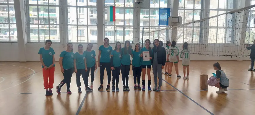 otbor-po-voleybol-na-pmg-prof-emanuil-ivanov.png