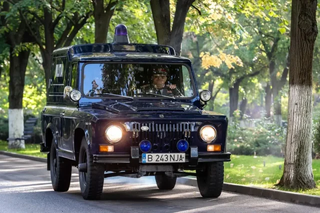 Полицейски автомобил