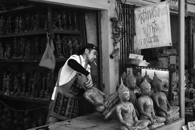 Пазар за амулети в Банкок