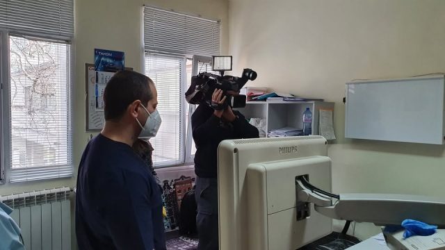 Има над 10 участия в национални и международни конгреси и семинари.