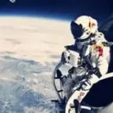 Феликс Баумгартнер скок от космоса
