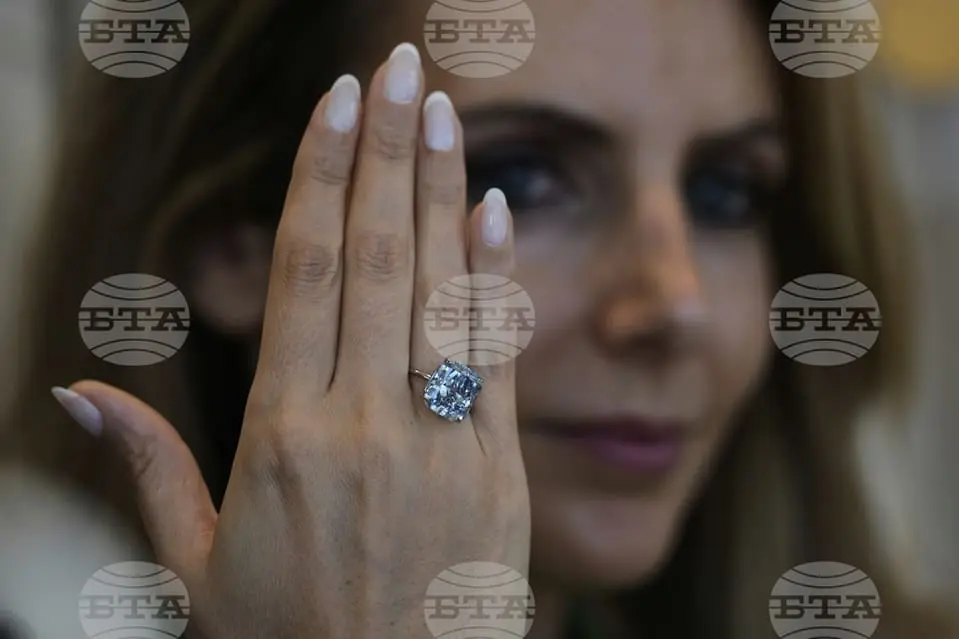 sin-diamant-abu-dabi.webp