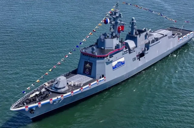 нов боен кораб на Северна Корея