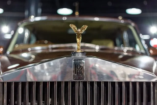 rolls-royce автомобилен музей Букурещ