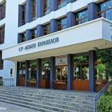 Училище Любен Каравелов