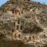 жълтата пещера