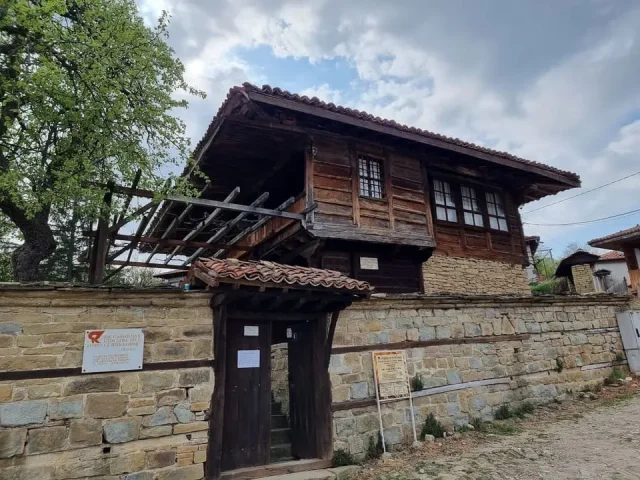 Медвен Конкурс Захари Стоянов