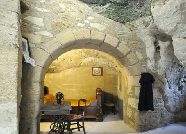 troglodyte dwellings-loara-2