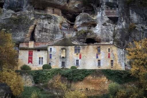troglodyte-dwellings-loara-3.webp