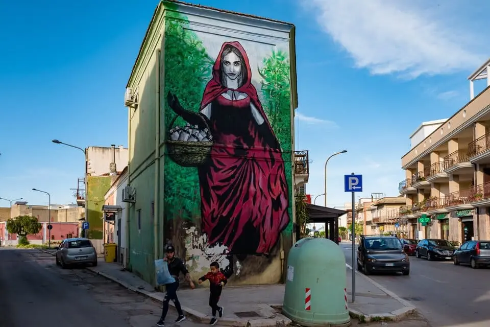 grafiti-izkustvo-v-prizrachen-grad-v-italiya.webp