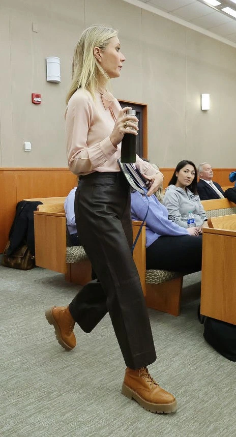 Гуинет Полтроу