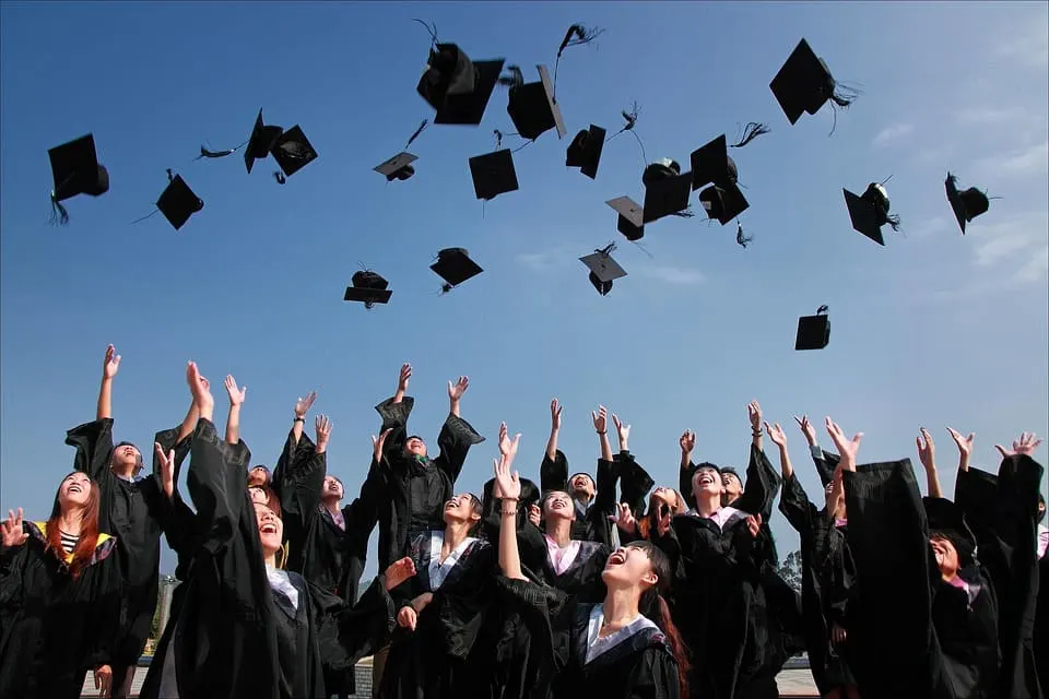 studenti-obuchenie.webp