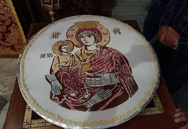 На 12 юли Светата Православна Църква почита чудотворния образ на Пресвета Богородица „Троеручица