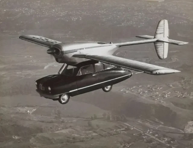 Convair Model 118 – четириместен летящ автомобил от 1947.