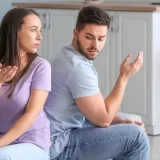 емоционално незрял