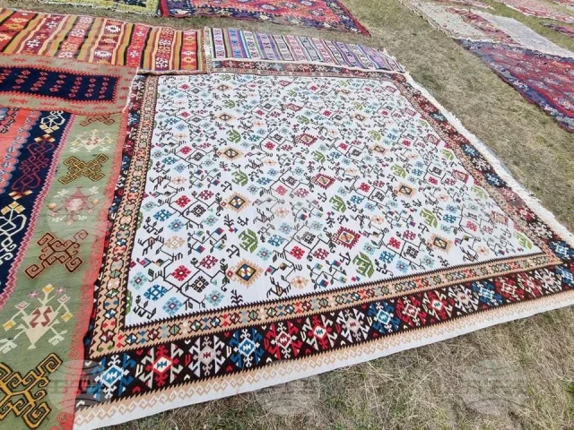 килим иглика фест