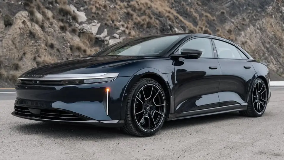 lucid-air-sapphire-broniran.webp