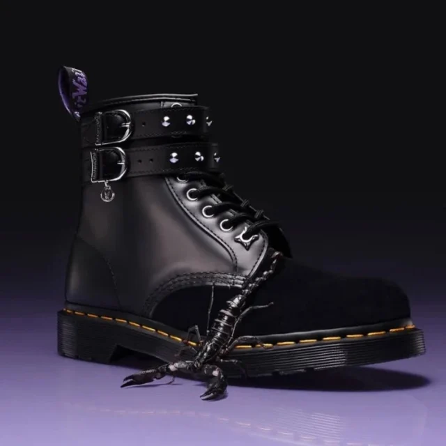 Dr. Martens среща Wednesday
