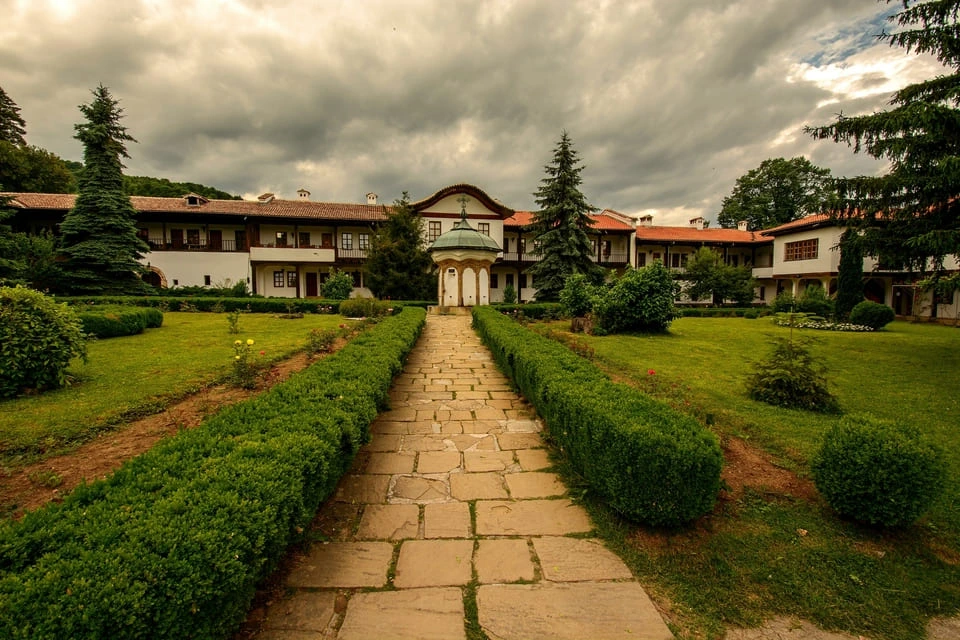 sokolskiqt-manastir.webp