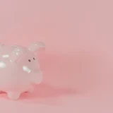 розово прасе