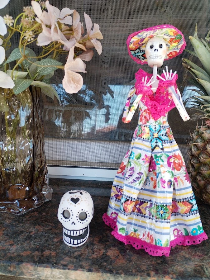 la-catrina-day-of-the-dead-mexico.webp