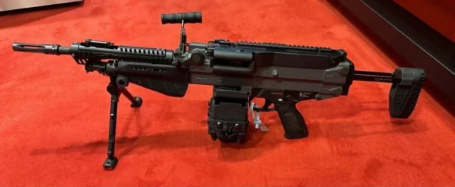 HK421 – нова лека картечница на Heckler & Koch с модерен дизайн и NATO 7.62 калибър за пехотни операции